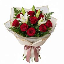 Букет цветов из:  Лилии и Розы в Арсеньево
