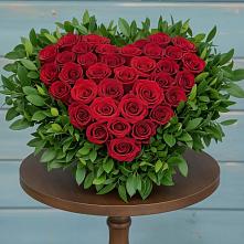 Цветочная композиция из Розы в виде сердца в Арсеньево