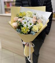 Букет цветов из:  Альстромерии, Розы и Хризантемы в Арсеньево