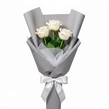 Букет 3 белые розы в Арсеньево