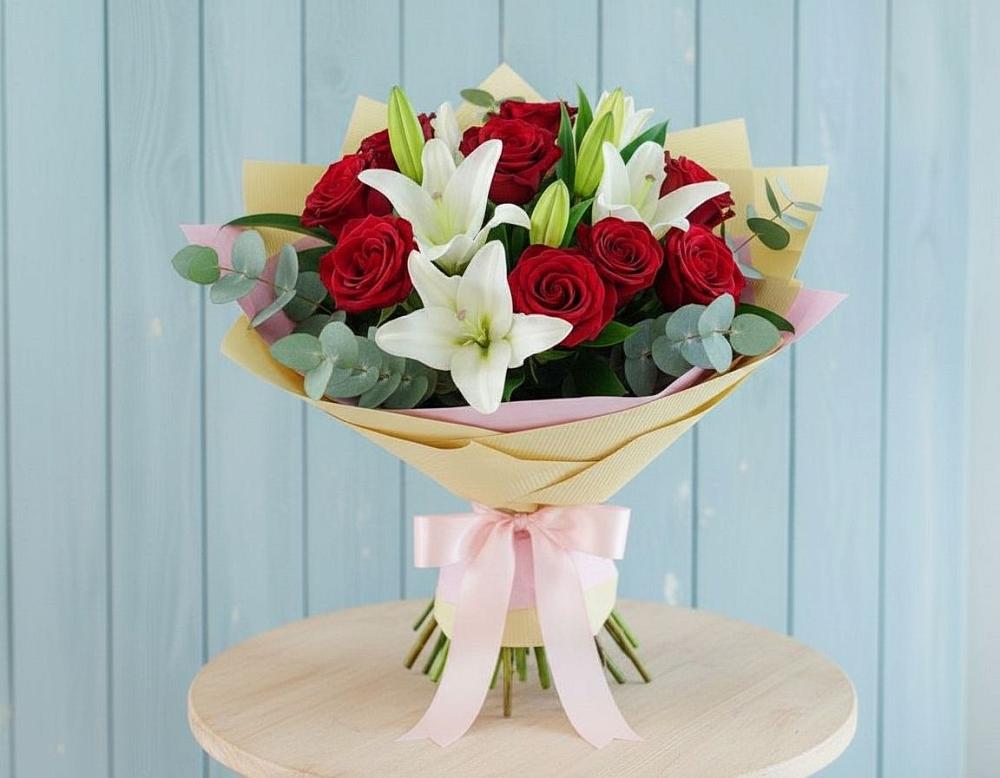 Букет цветов из: Лилии и Розы в Арсеньево